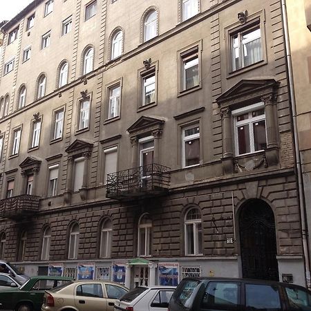 Edith'S Place In Budapest Bagian luar foto