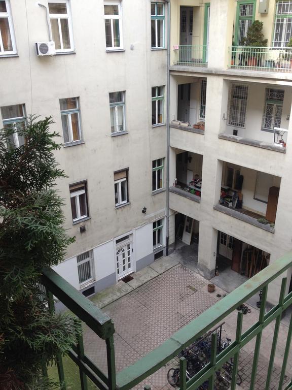 Edith'S Place In Budapest Bagian luar foto