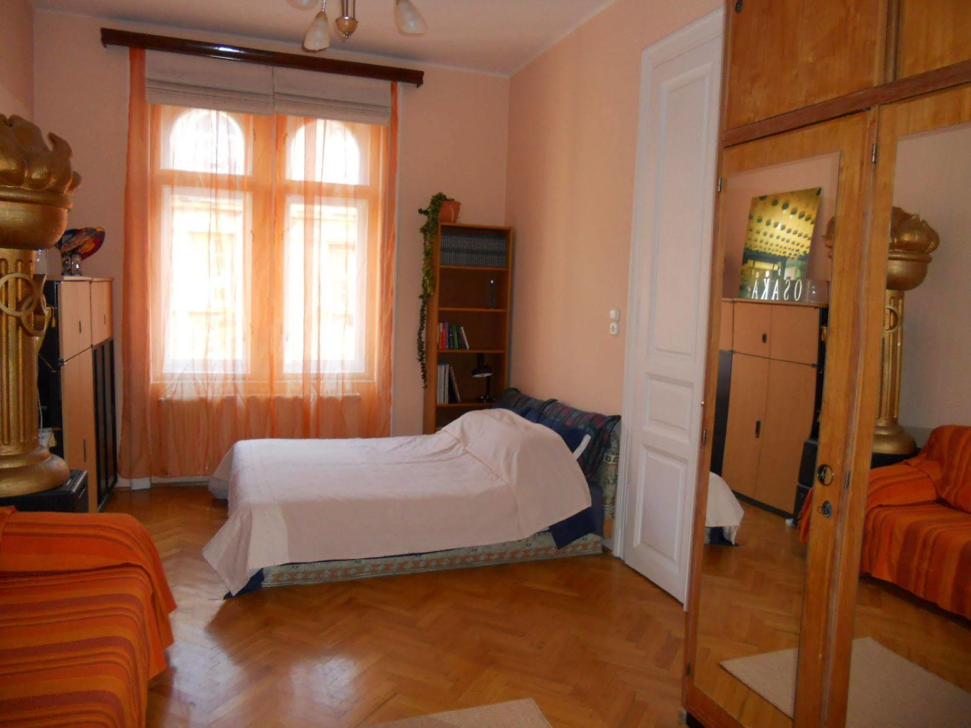 Edith'S Place In Budapest Bagian luar foto
